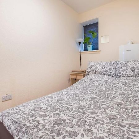 2 Bed Central Ness Apart - May Court 인버네스 외부 사진