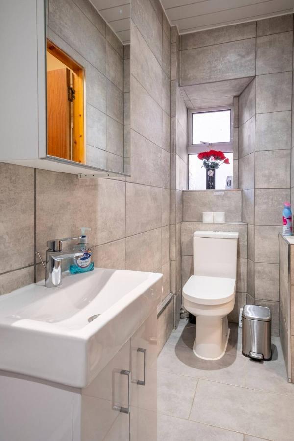 2 Bed Central Ness Apart - May Court 인버네스 외부 사진